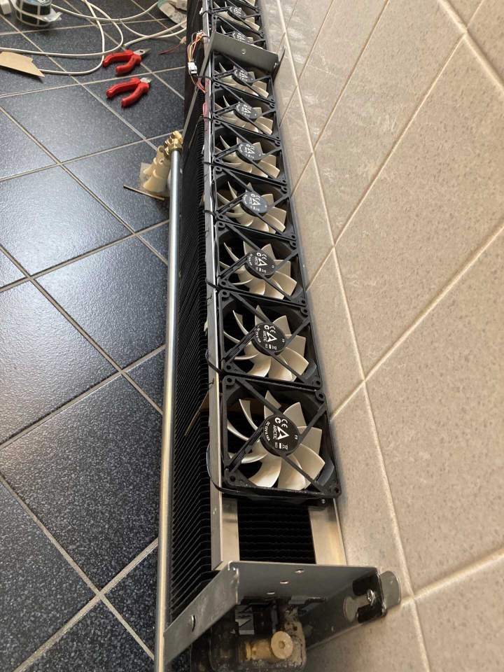 Fan array just before outer casing mounting.